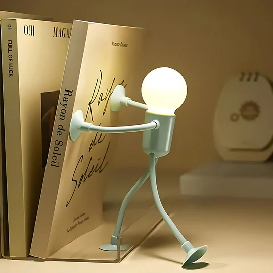 💥 Funny night light with interchangeable sportsman shape🌟